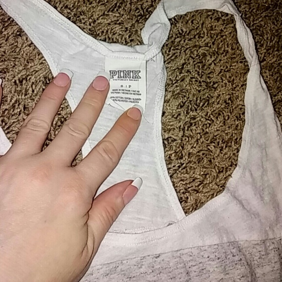 Pink muscle tank - Picture 3 of 3